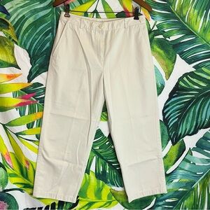 L.L. Bean 8 Classic Fit High Waist Ecru Khaki Chino Straight Crop Preppy Pants